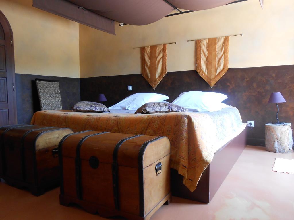 Les Grands Pres Bed & Breakfast Geney Bilik gambar